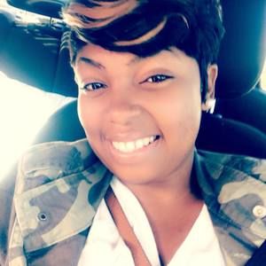 Meet your Posher, Latesha